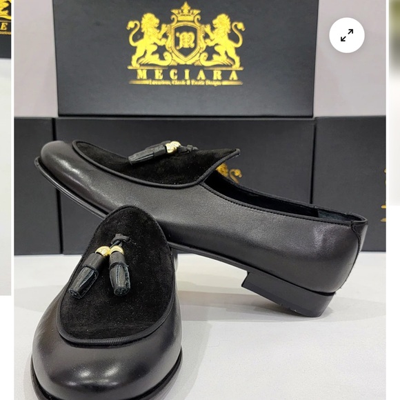 Genuine leather handmade shoes with a shiny finish. Brand new - Picture 3 of 5